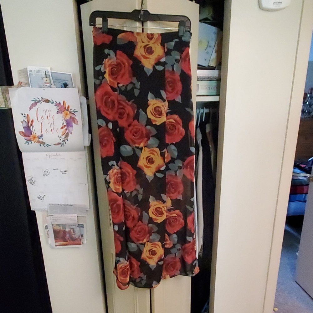 Forever 21 skirt